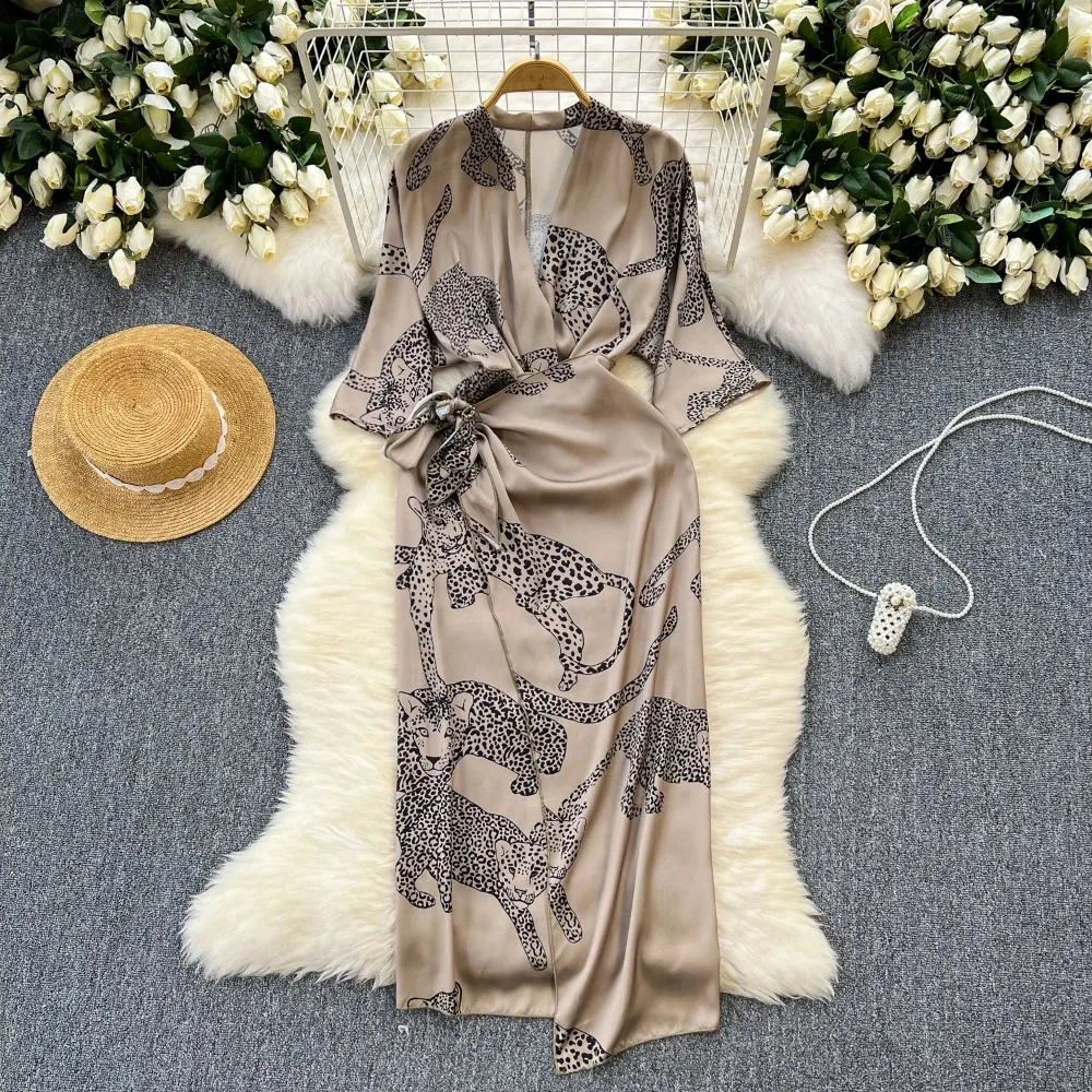 

Elegant Vintage Printing Satin Split Dress Chic Sexy V-neck Slim Vestidos Summer Vacation Party Women Fashion Retro Fold Dresses