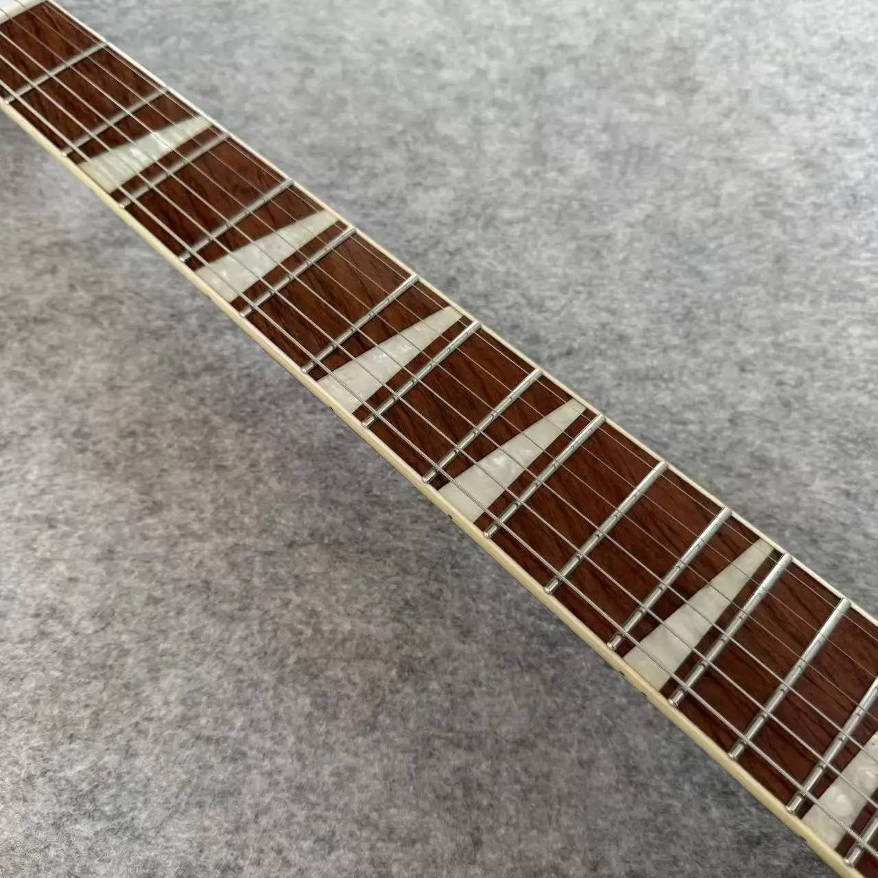 Thumbnail 4 - #23 Latest Guitars Offers