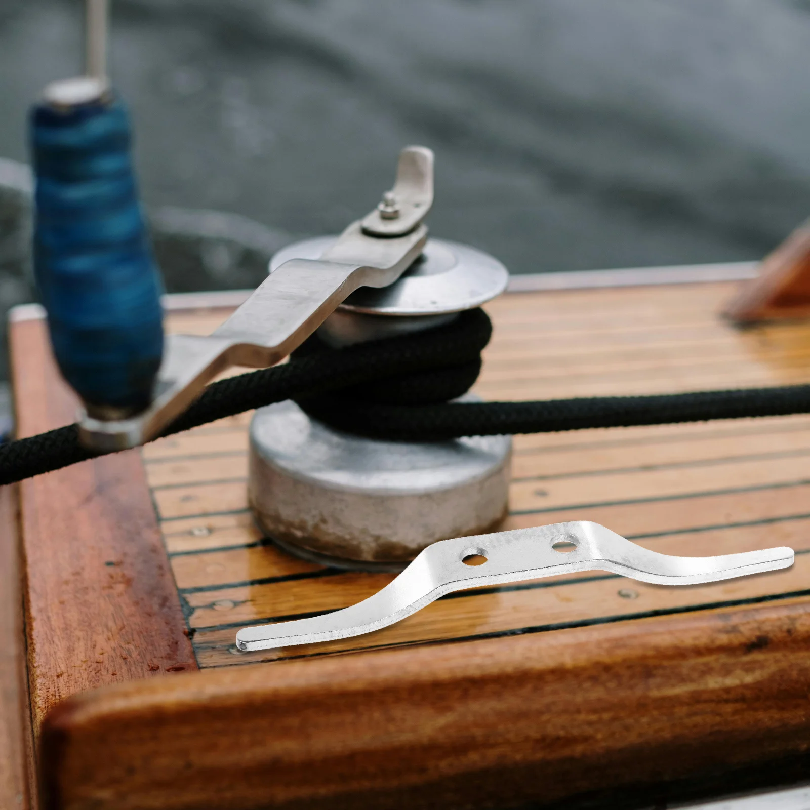 

Outdoor Flagpole Cleat Attachment Zinc Alloy Rope Cleat for Flag Pole Mounting Bracket Secure Flag Management Rope Cleats