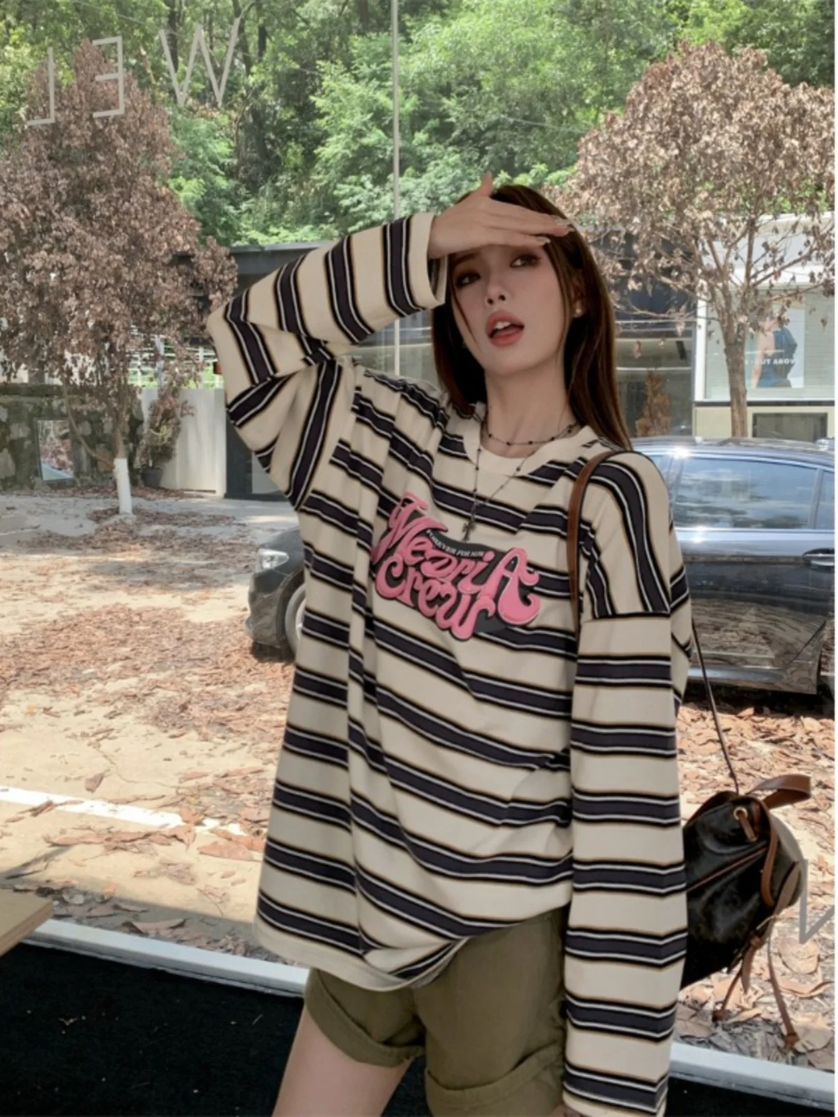 

Модная женская футболка в полоску свободного кроя с длинным рукавом, стандартной ширины плеча, из хлопка, для повседневной носки, осенняя коллекция