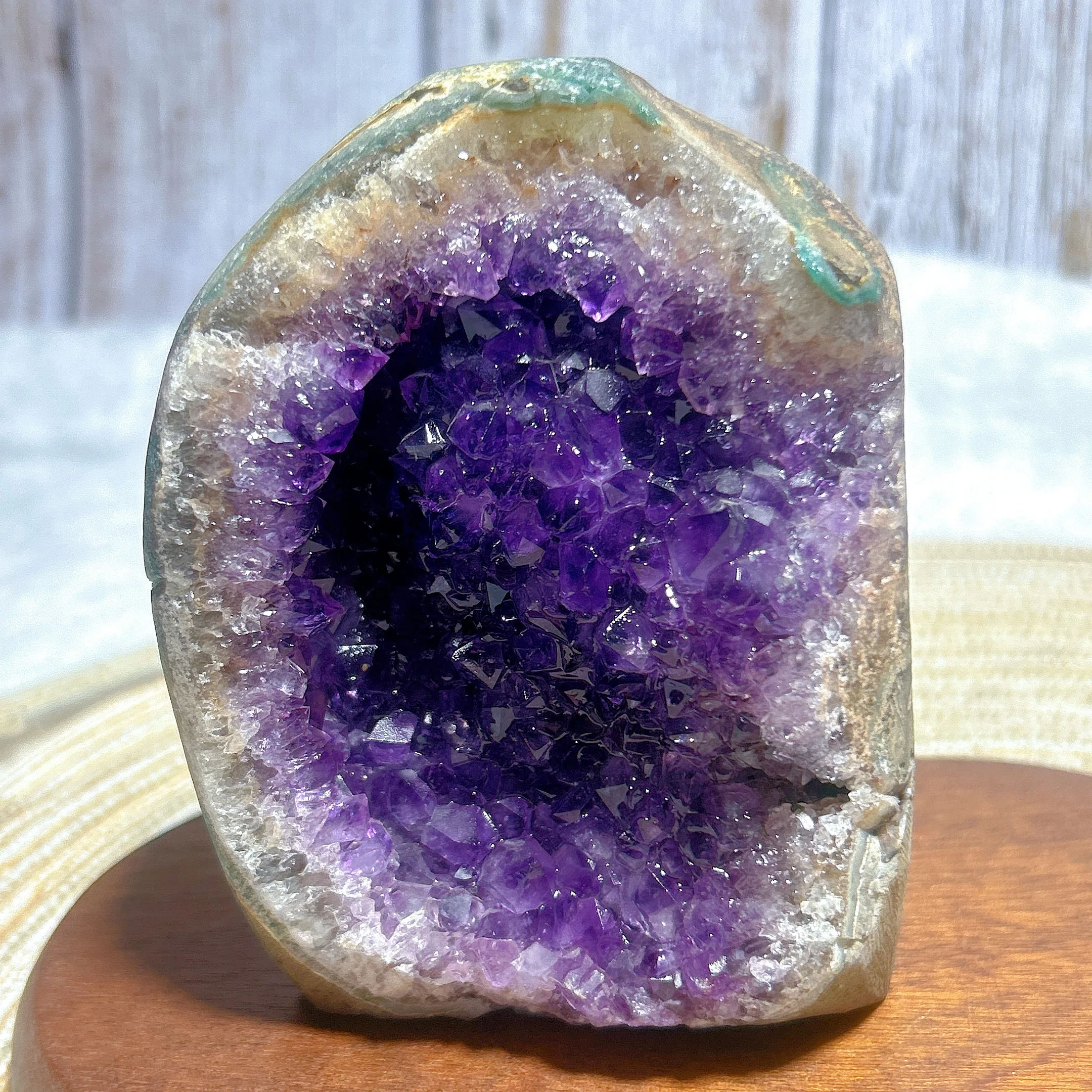 Healing High Quality Natural Crystals Amethyst Cluster Geode Raw Stone Freeform Gemstones Mineral Energy Home Decorations Gift