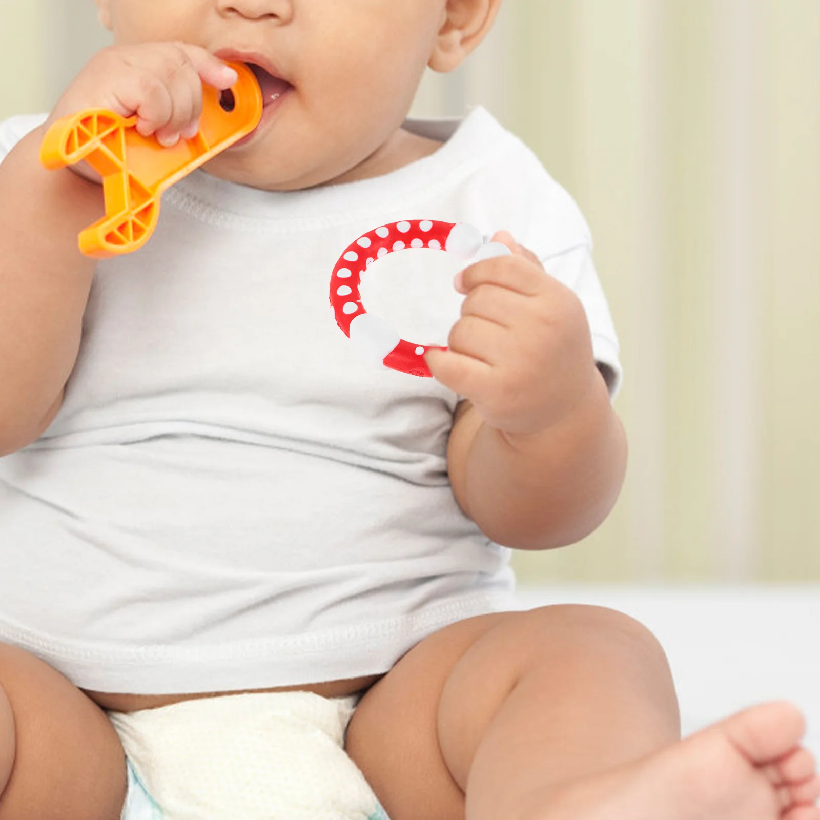 

5 шт. детские силиконовые мягкие гибкие круглые носимые браслеты портативный самоуспокаивающий массажер для десен для младенцев красочный