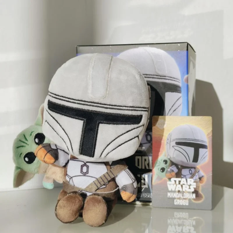 

Original UTN Plush Keychain The Mandalorian And Grogu Cosbi Blind Box Retractable Pull String Soft Stuffed Pendant Bag Decor