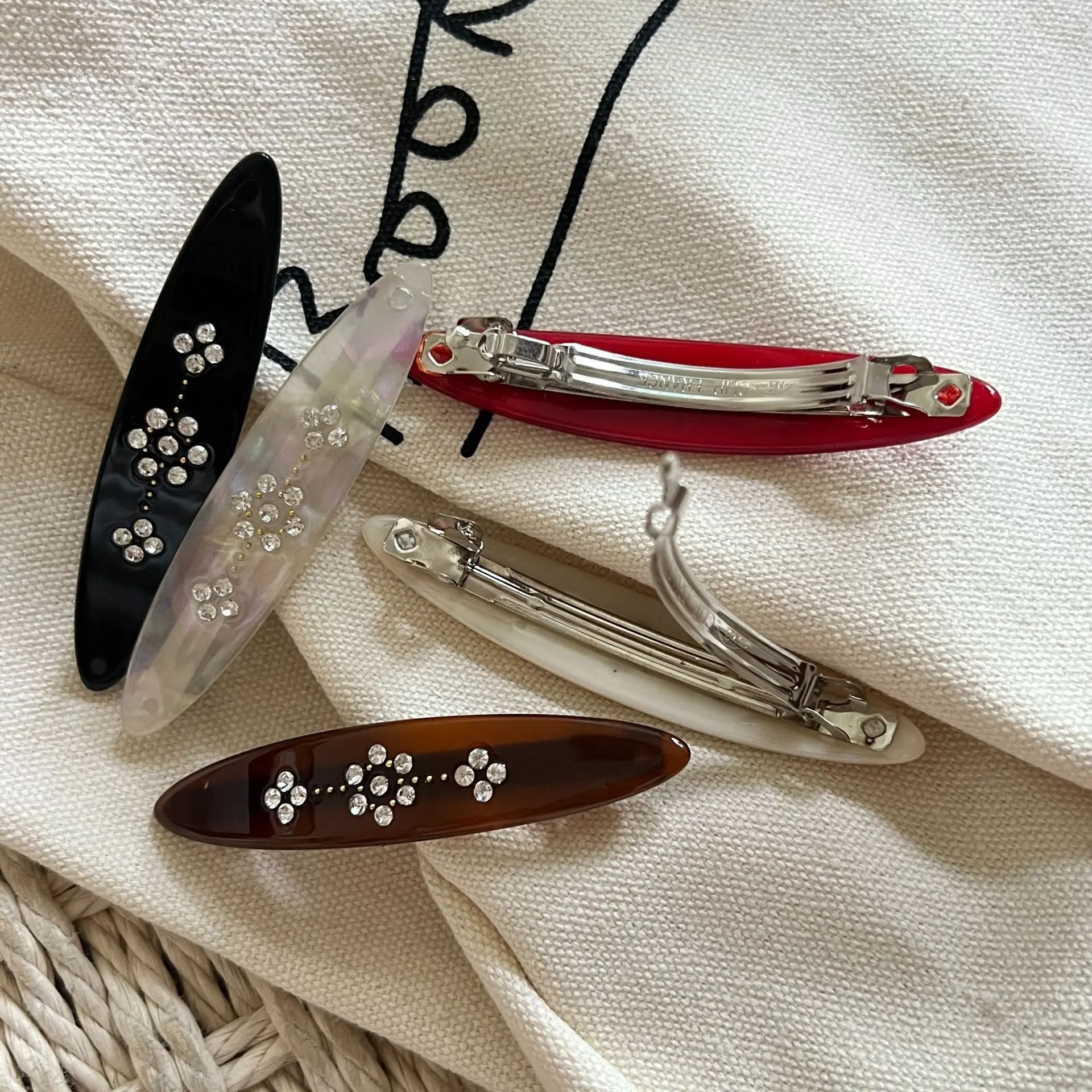 Vintage Acetate Hair Clips Y2K Aesthetic Rhinestone Side Bangs Barrette for Women Girls Non-slip Strong Hold Hair Grips Headwear - Image 2