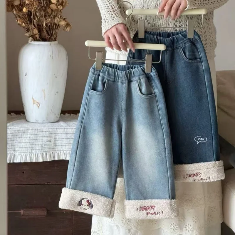 

Зимние бархатные штаны для детского сада для девочек, свободные джинсовые брюки, новые повседневные джинсы с вышитыми краями и рисунком кота