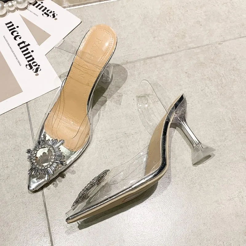 

34-45 прозрачные туфли из ПВХ с кристаллами, новинка лета 2024, туфли на остром нечетном каблуке, женские туфли на шпильке с украшением от солнца, туфли дикой феи