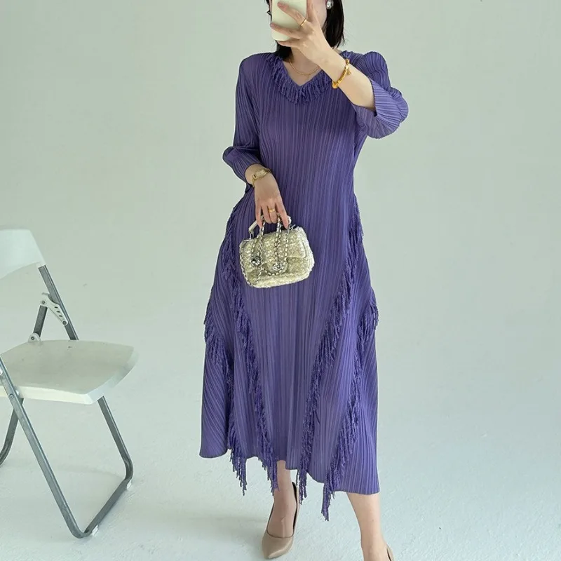 

Новое плиссированное платье Miyake 2026 с бахромой, европейское, женское, элегантное, с V-образным вырезом, тонкое, во французском стиле, больших размеров, эластичное, длинное