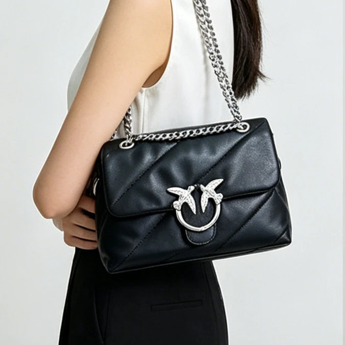 

Genuine Leather Underarm Bag, Embossed Heart Badge Design, Women Single Shoulder Crossbody Fashion Purse