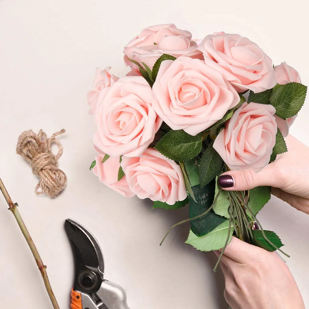 25 Stück rote künstliche Blumen, künstlicher Schaumstoff-Rosenkopf für Geburtstagsfeier, Zuhause, Hochzeit, Herzstück, Muttertag, Valentinstag, Geschenk – Detail 3