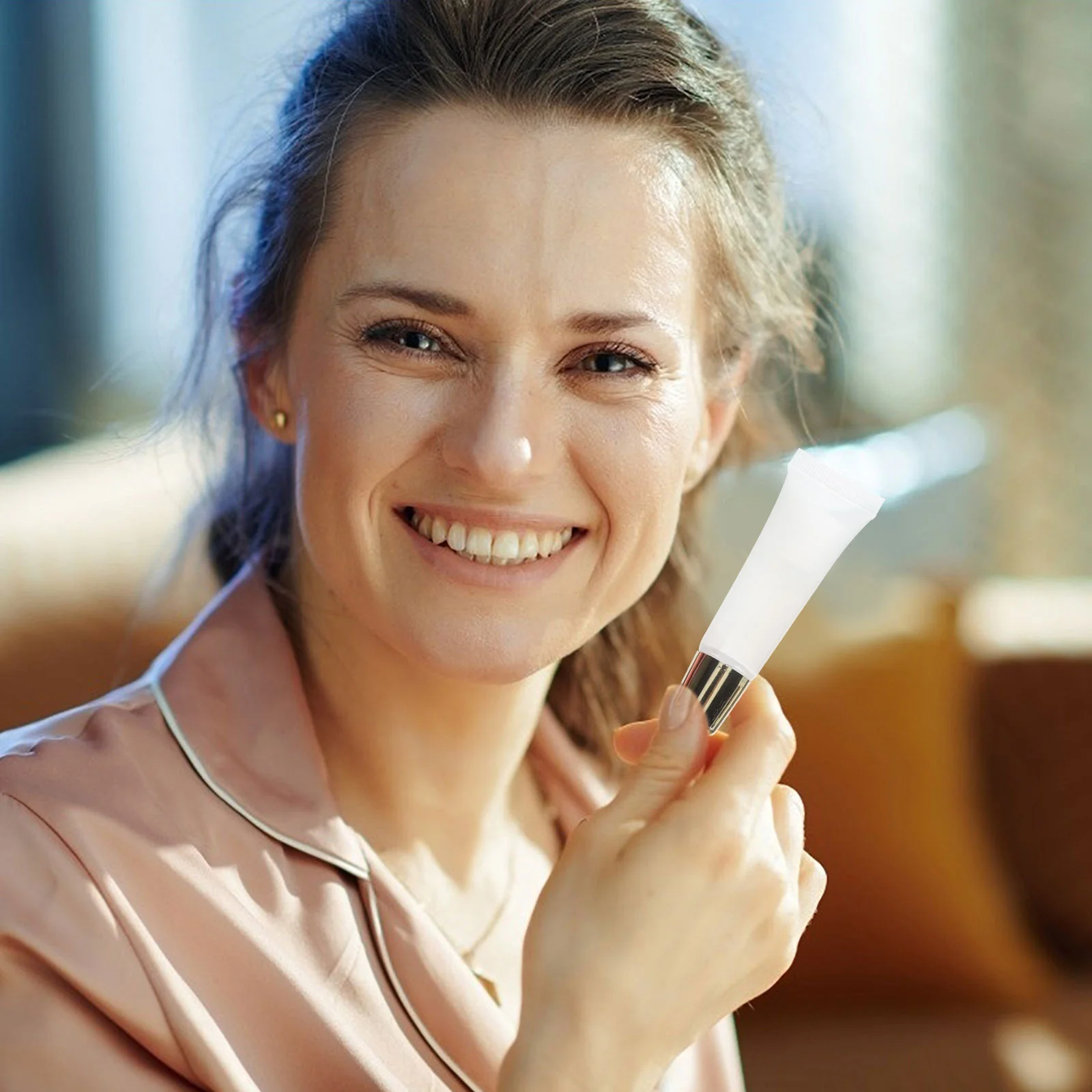 8개입 립글로스 튜브 DIY 빈 립스틱 병 세트 15ml 휴대용 리필 가능한 용기 립 오일 염색용 창의적인 방수 메이크업