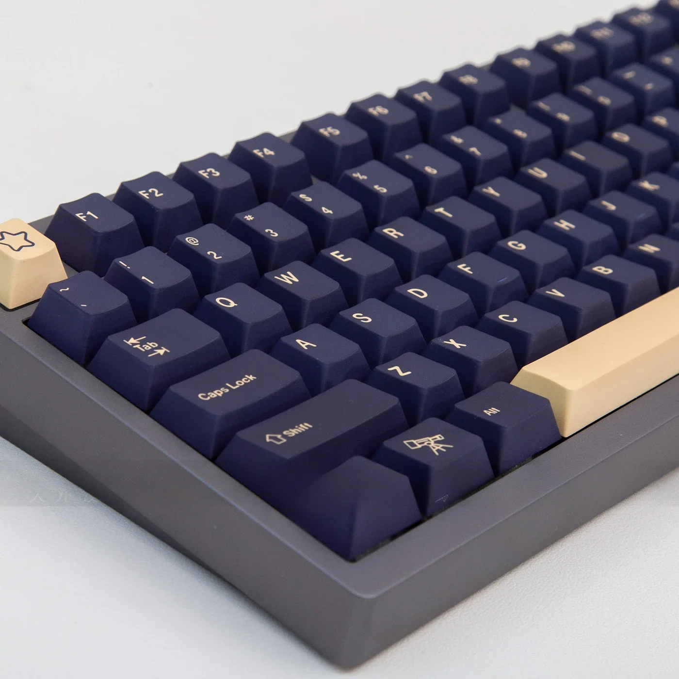 

GMK Stargazing Keycaps Black Original Height PBT Sublimation 61/68/84/87/98/104