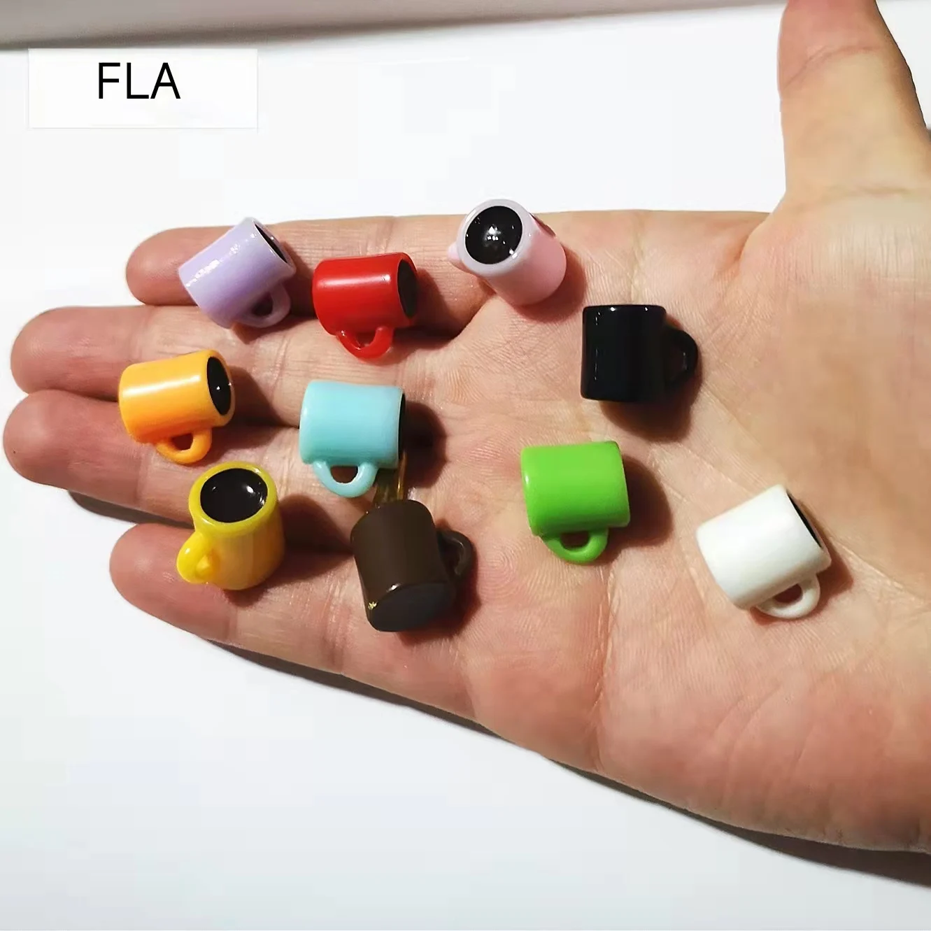 10 stücke kawaii Mini Kaffeetasse Flasche Tiara niedlichen Kinderspiel zeug nach Hause Miniatur Essen spielen Küche Spielzeug Garten dekoration Zubehör – Detail 2