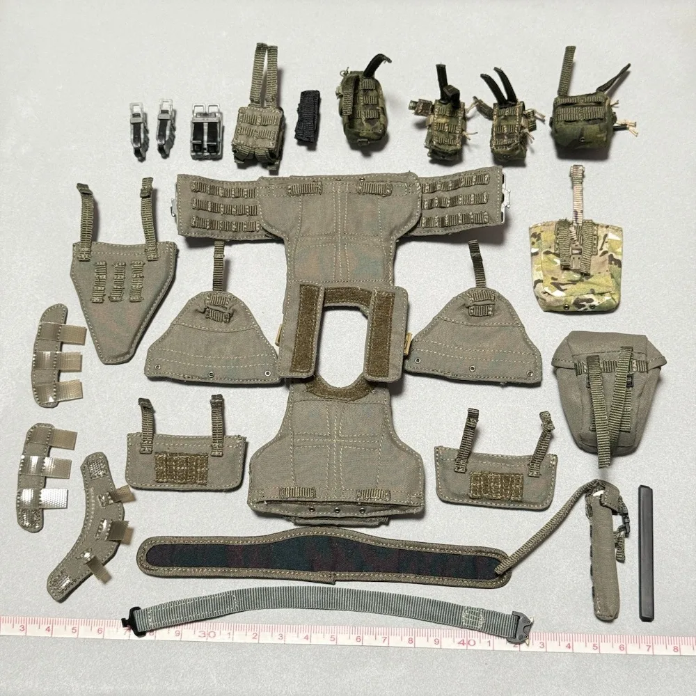 ES 26070B 1/6 ソルジャー チェスト ハンギング セット モデル 12インチ 香港フライング タイガース SDU