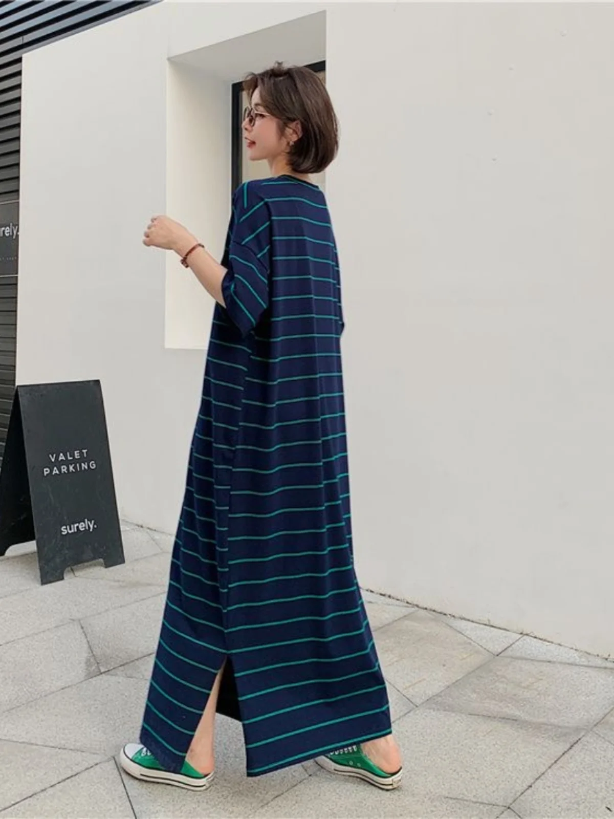 Summer plus Size Loose T-Shirt Dress with Slits And Stripes Ultra Long Korean Style Commute Straight Tube Dress for Women