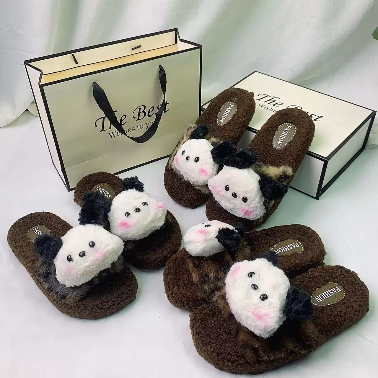 

Women's Fur Slippers 2025 New Style Home Slippers Women's Warm Flat-Soled Winter White Puppy Leopard Print Fur Slippers Versatile Fashionable Slippers