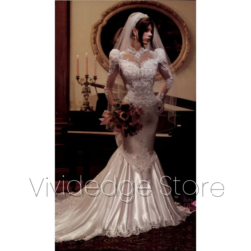 Elegant Vintage Fis…