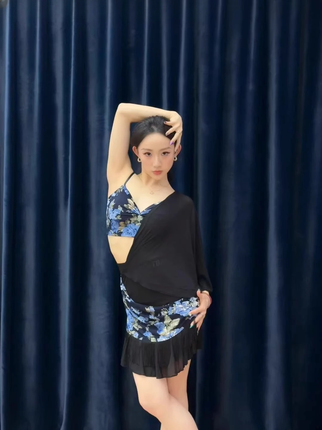 Damski strój do tańca latynoamerykańskiego z Wielkiej Brytanii, dwuczęściowy zestaw treningowy, profesjonalny strój do ćwiczeń, kostiumy do tańca towarzyskiego.