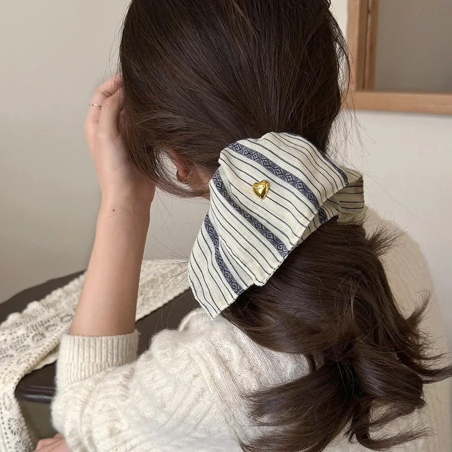 

Retro Striped Square Scarf Hair Band Large Intestine Hair Band Female Niche Design Sense Square Headrope Temperament Hair
