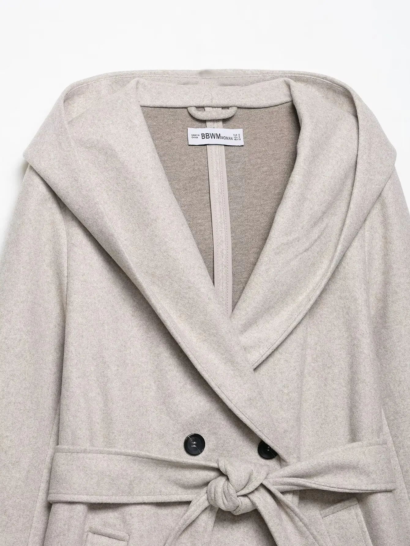 ملابس نسائية جديدة لعام 2025 على الطراز الأوروبي والأمريكي معطف بقلنسوة ناعم بأكمام طويلة ومزاج غير رسمي #4