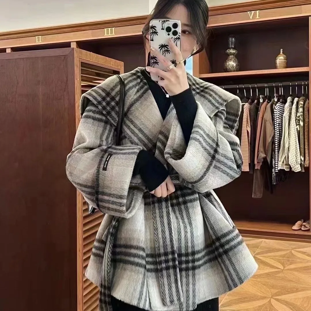 UMI MAO 모직 코트 여성 가을 ​​새 체크 무늬 네이비 칼라 양면 캐시미어 코트 여성용 짧은 느슨한 작은 여성