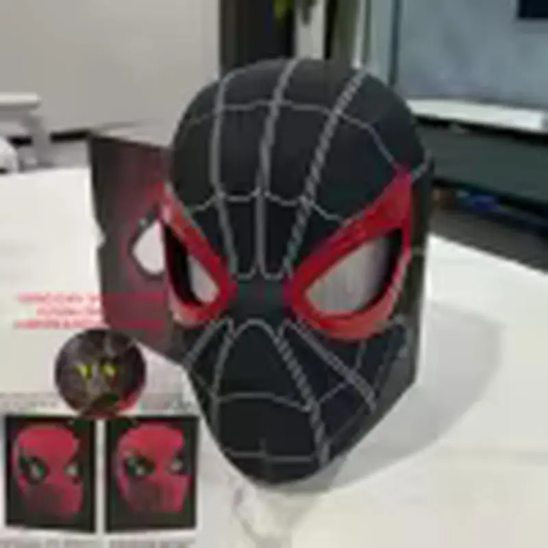 Marvel Spider Man copricapo Cosplay Moving Eyes Mask Spiderman 1:1 maschera elastica telecomandata giocattoli regali di compleanno per bambini