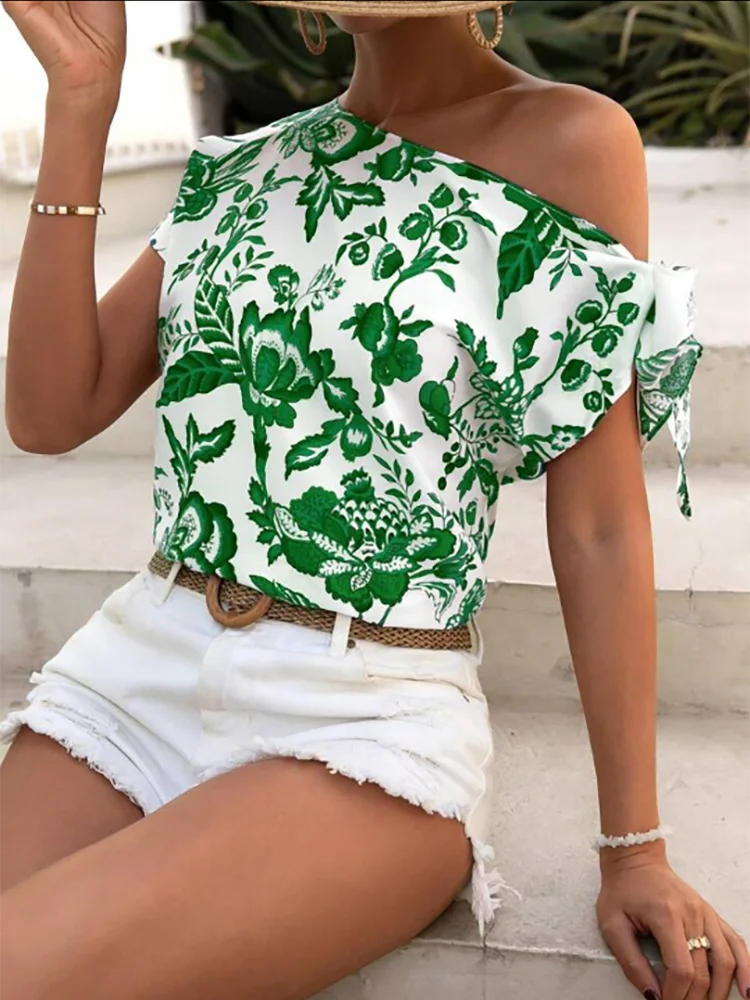 

Женская футболка весна-лето, белая, зеленая, с цветочным принтом, с открытыми плечами, с короткими рукавами, с рюшами, свежая, стильная, повседневная, на каждый день