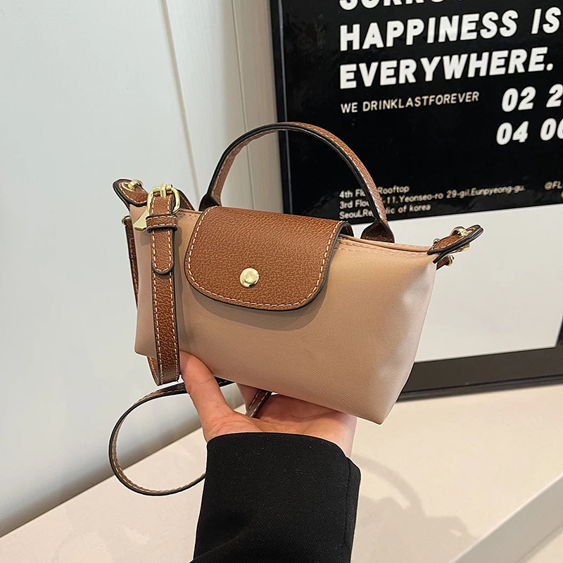 Büyük Kapasiteli Fermuar Dikiş Ipliği Omuz Çantaları Sıcak Satış Naylon Moda Çok Yönlü 2025, Yeni Muhtasar Düz Renk Crossbody Çanta