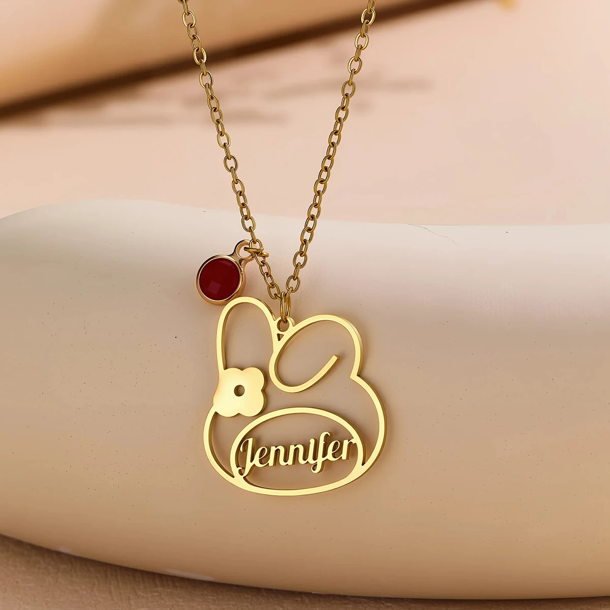 Ожерелье из нержавеющей стали с индивидуальными именами, подвеска с милым кроликом, персонализированные украшения для женщин, подарок на день Святого Валентина