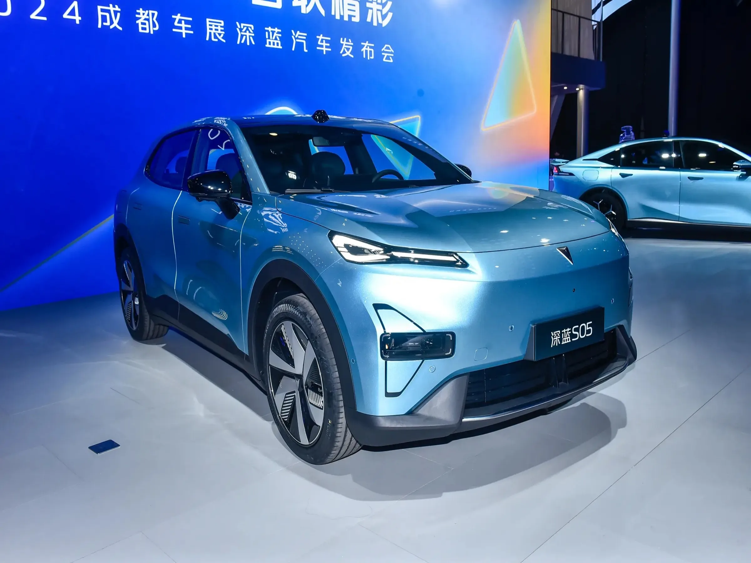 Changan Shenlan Deepal S05 New Energy SUV Electric Vehicle Fast Charging (0.25 Hours) 5-Door 5-Seater Pure Electric Car