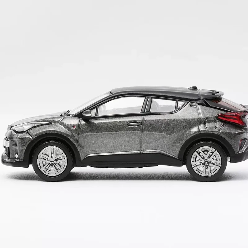 1:64 DCT Toyota C-HR GR Sport Hybrid Mk1 Diecast Model Car in lega SUV in miniatura per collezionisti adulti Ideale regalo di Natale per ragazzo