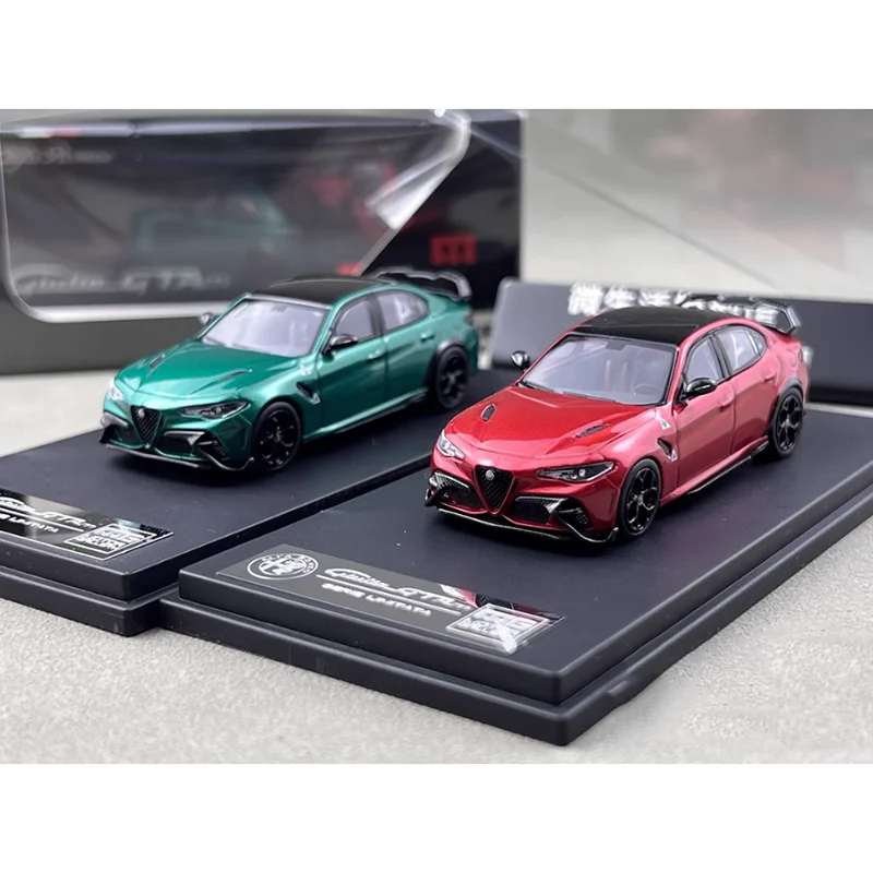 MOTOR GALLERY Diecast 1:64 Alfa GTAM Modello di auto in lega Display statico da collezione Decorazione regalo per le vacanze del ragazzo