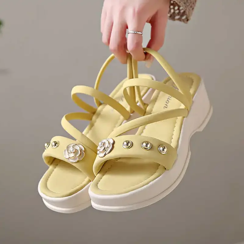 

With Strap Sumer Size 35 Slippers Women Clear Sandals Shoes Big Size Loafers Sneakers Sport Brand Name Tenes Temis Sunny