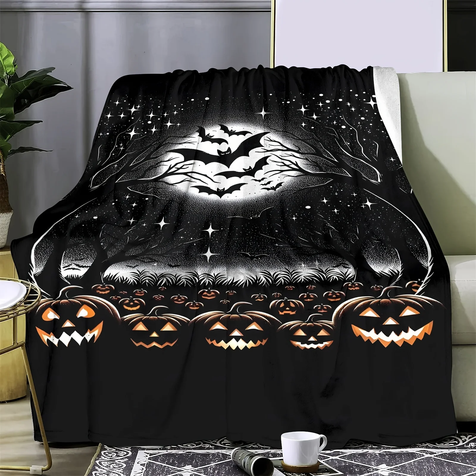 

1 шт. моторошное фланелевое одеяло на Хэллоуин — мягкое, теплое, уютное, с дизайном «гудное ночное небо», идеально подходит для дивана, кровати, офиса