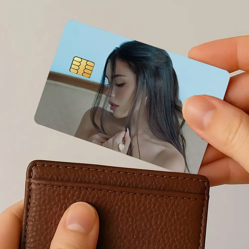 ملصقات بطاقات الائتمان Singer Madison Beer لحماية ديكور الخصم البنك 4 قطع مضادة للخدش ومقاومة للماء