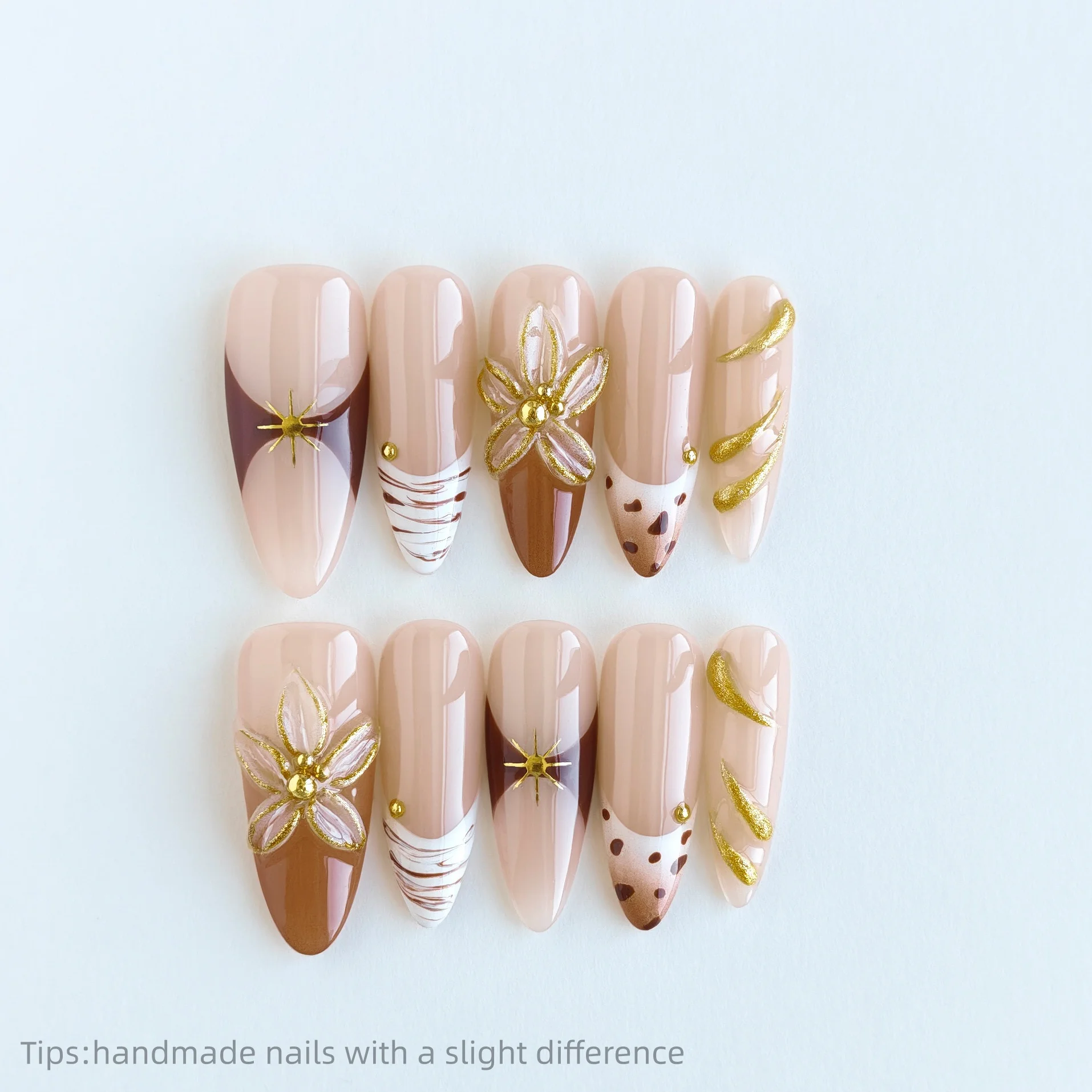 

10 шт., ручная работа, телесный коричневый, золотой гель, цветок, накладные ногти, длинные, с полным покрытием, роскошные носимые многоразовые элегантные накладные ногти 2026