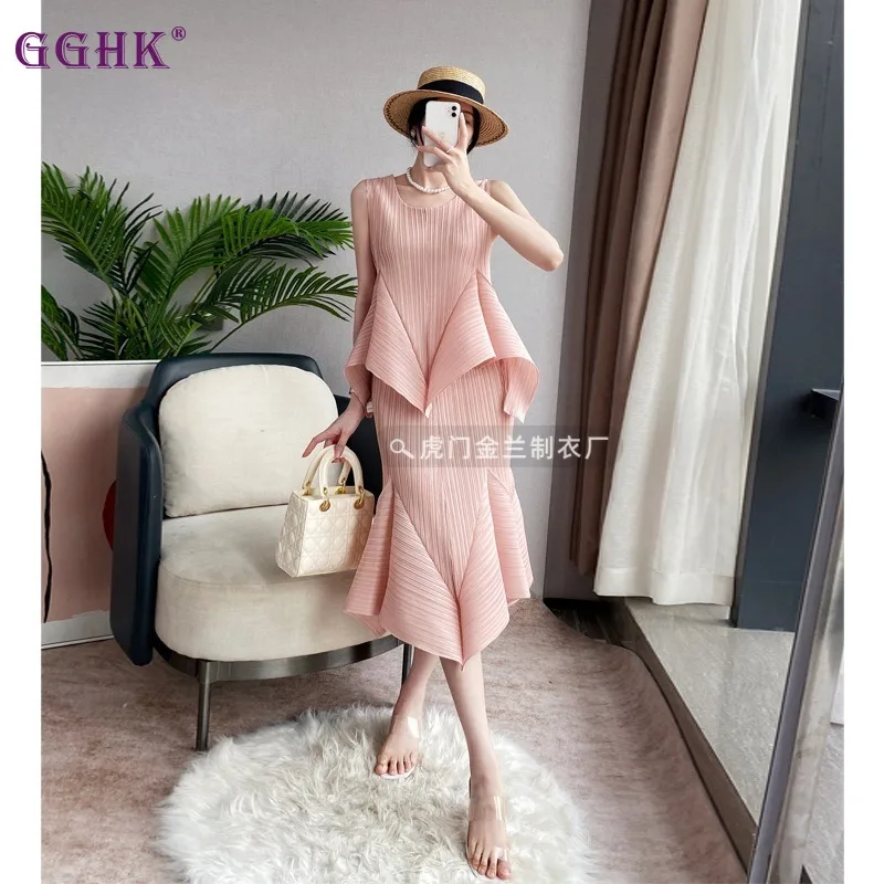 

GGHK Pleated Women 2 Piece Solid Color Sleeveless Top + Elastic Waist Pod Design Half Skirt 2024 Summer Female Set