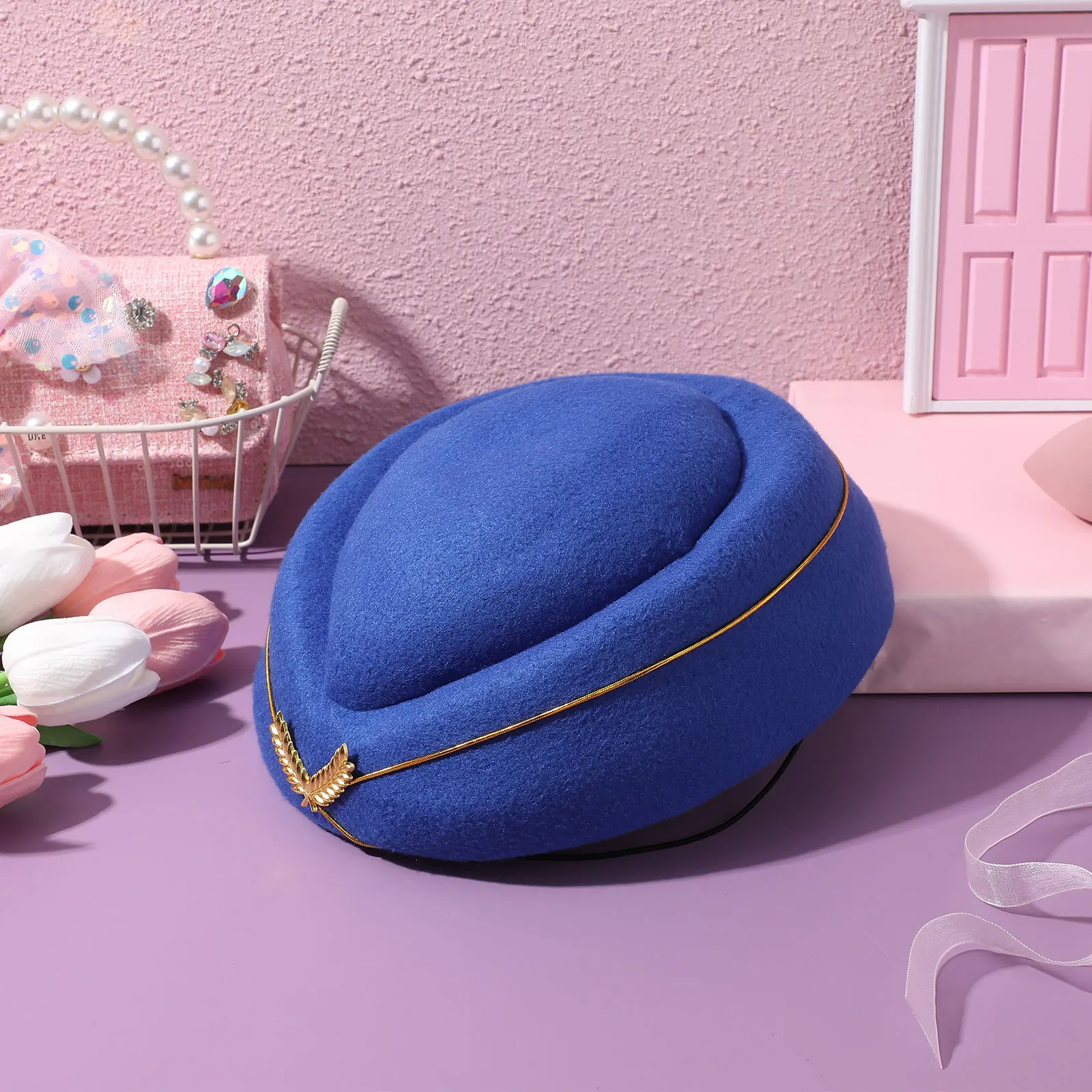 Czapka stewardesy, kapelusz stewardesy, damski, uniwersalny rozmiar, lekki rekwizyt kostiumowy, jaskrawy kolor, przyjemny design, miękki materiał.