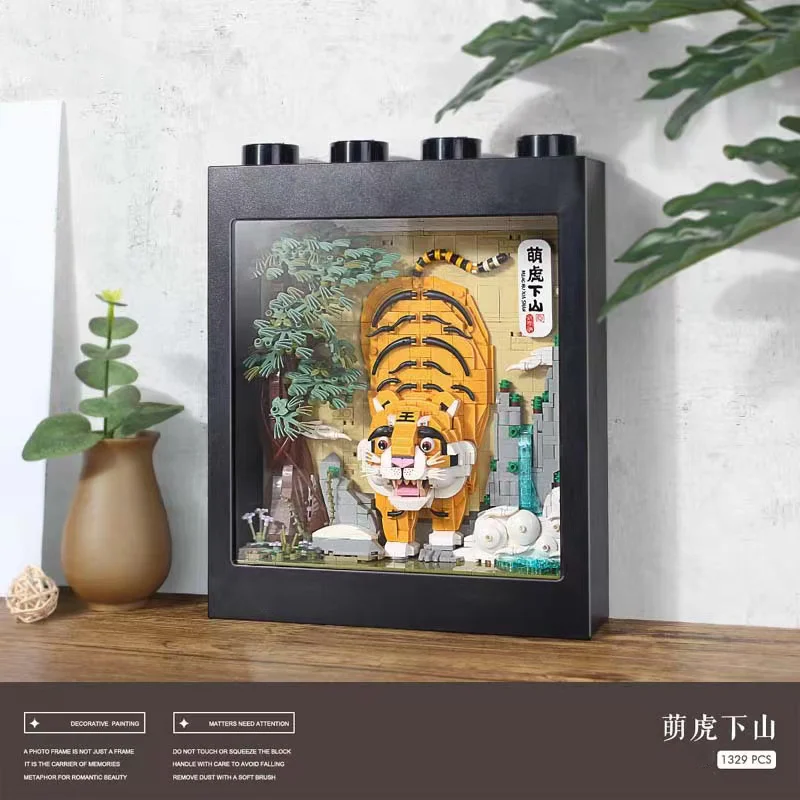 

Cute Tiger Descending Mountain Sunflower Mini Building Block Set DIY Home Decoration Painting Children's Toys Girl Holiday Gift