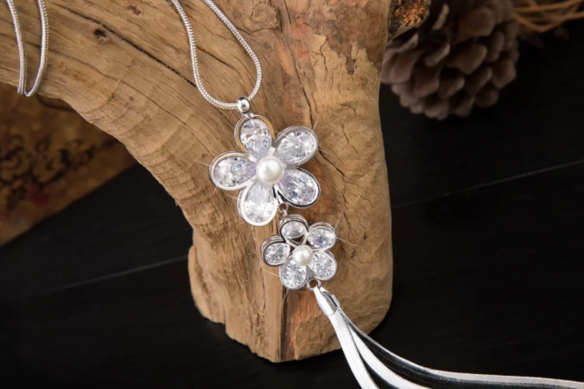 جديد مزدوج المزهر الزركون أربع أوراق البرسيم سترة طويلة قلادة، شرابة تنورة الإكسسوارات قلادة قلادة