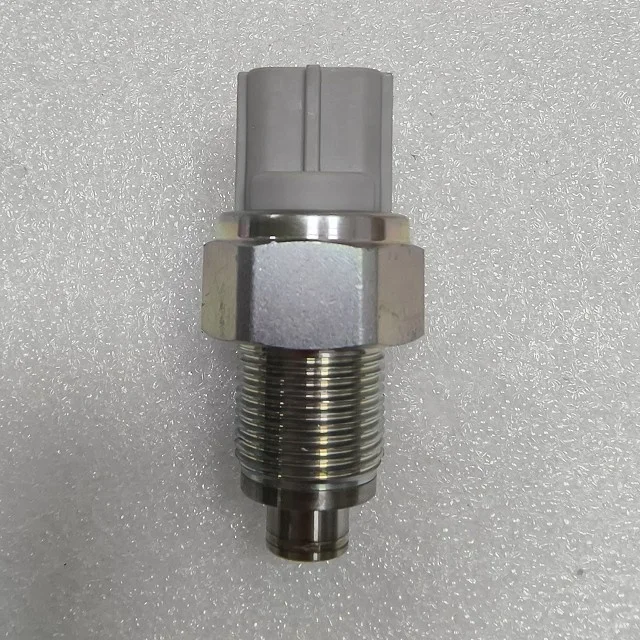 

ND499000-4441 499000-44441 Common Rail Fuel Pressure Sensor for PC360-7 PC400-8 Sensor