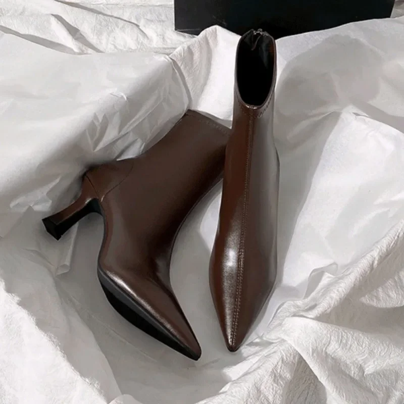 Bottego: La Scelta Perfetta per Stile e Comfort Autunnale