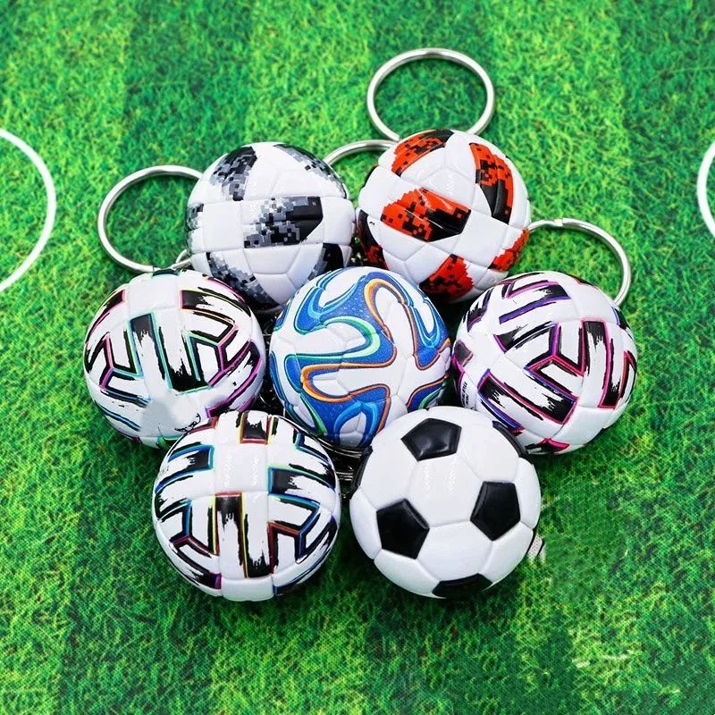 Nuevo llavero de favores de fútbol, llaveros de fútbol, llavero de balón de fútbol para niños, llaveros colgantes con dije de mochila