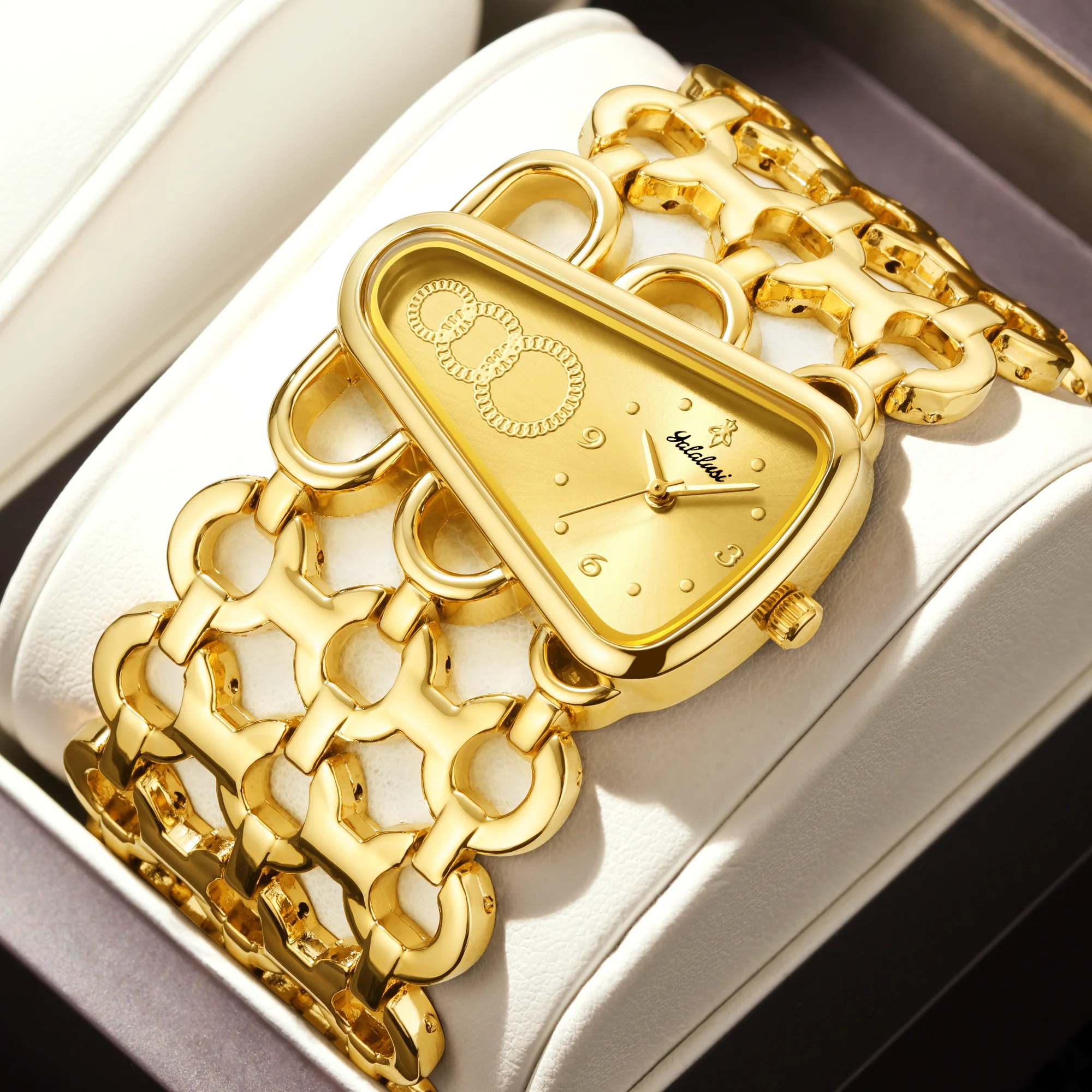 

YaLaLuSi brand new popular watch gold skeleton gorgeous chic ion-plated gift box regulator