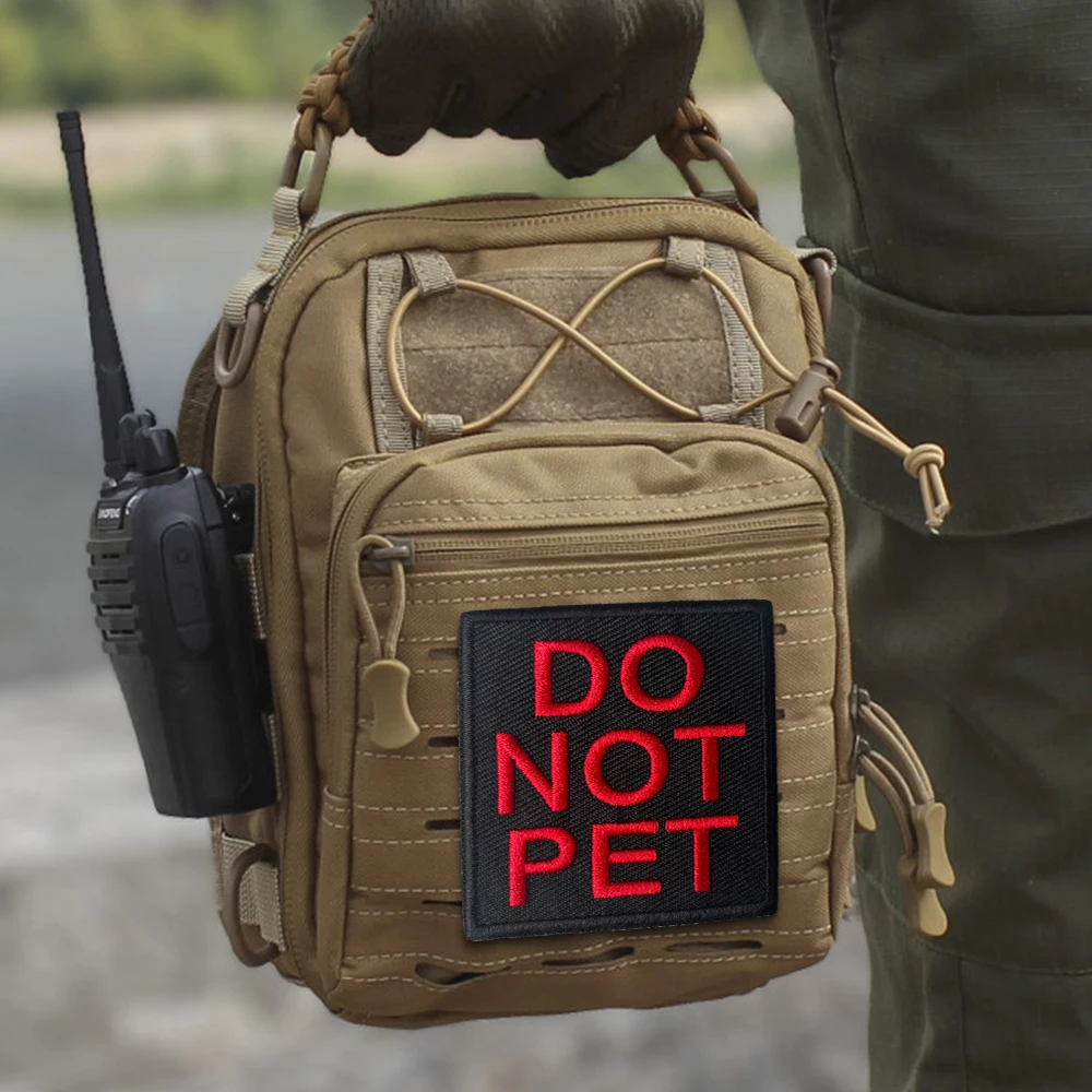 Parche bordado táctico eslogan NO MOCIONAR con velcro para mochila - imagen 4