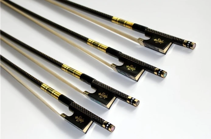 1pc New Pro 4/4 3/4 1/2 1/4 Szie Carbon Fiber Violin Bow With Grillwork Ebony Frog Carving Flower