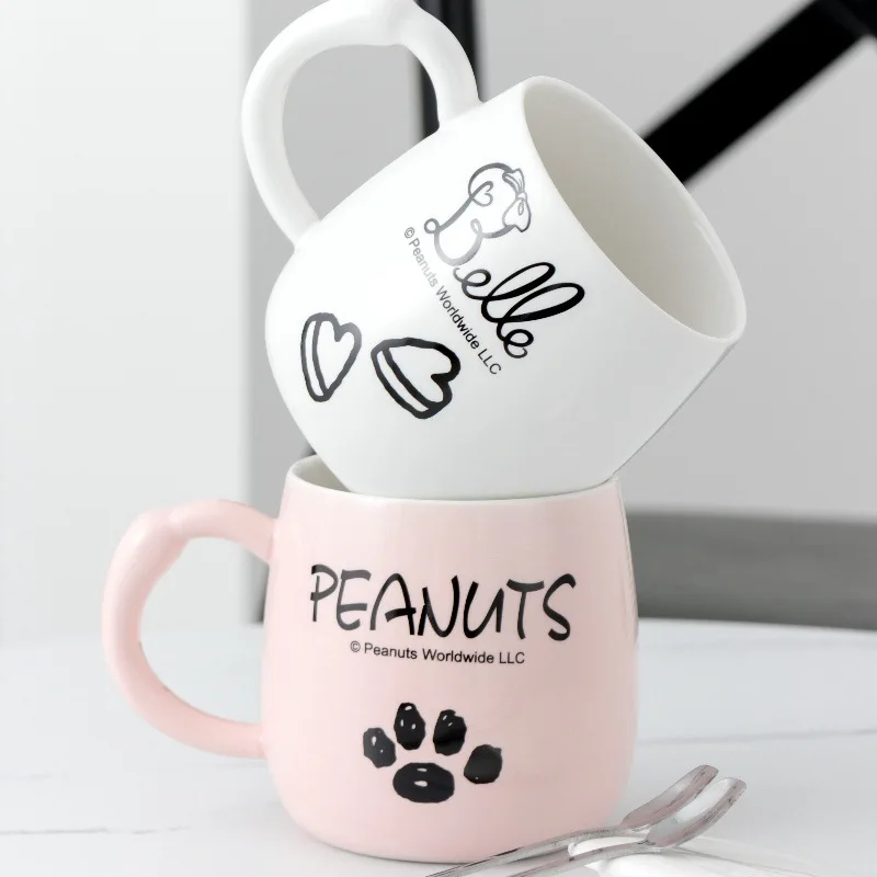 Snoopy Mugs Cute Cartoon Home Office coffee cup 390ml Water Mug with Lid Spoon Couple Ceramic Mug Drinkware Kids Birthday Gifts