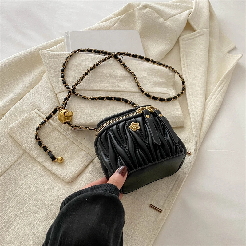 

Unique Stylish Mini Clutch Purse Bag Vintage Fashionable For Women Casual Simple Leisure Business And Logo