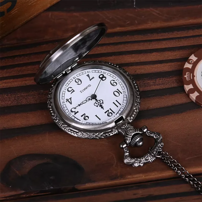 9005Classical silver gray wolf head totem pocket watch nostalgic wolf head with  hot embossed three-dimensional wolf he
