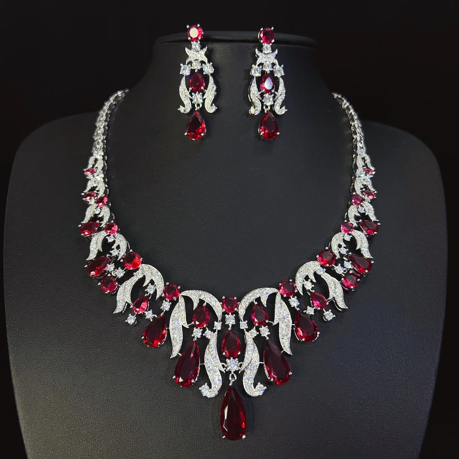 ByI New Luxury Fashion Necklace and Earrings Everyday Dress Jewelry Accessories Women's Wedding Travel Ball Birthday Gift M-1121
