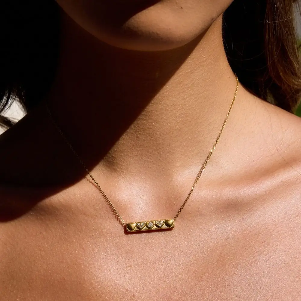 

Sweet Charm Rhinestone Ribbed Love Pendant Handmade Titanium Steel Double Stacked Neck Chain Adjustable Vintage